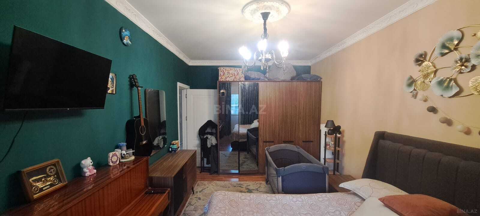 3 otaqlı Köhnə tikili, Həzi Aslanov m., Bakı