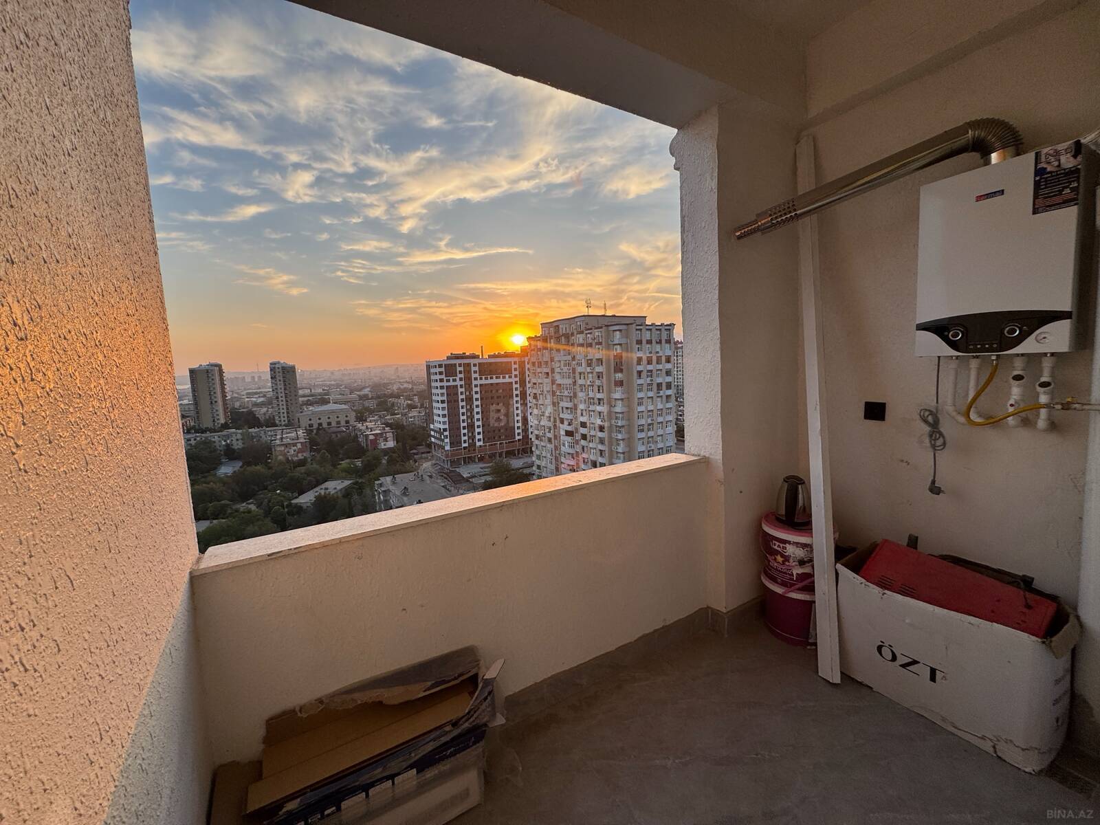 3 otaqlı Yeni tikili, Neftçilər m., Bakı