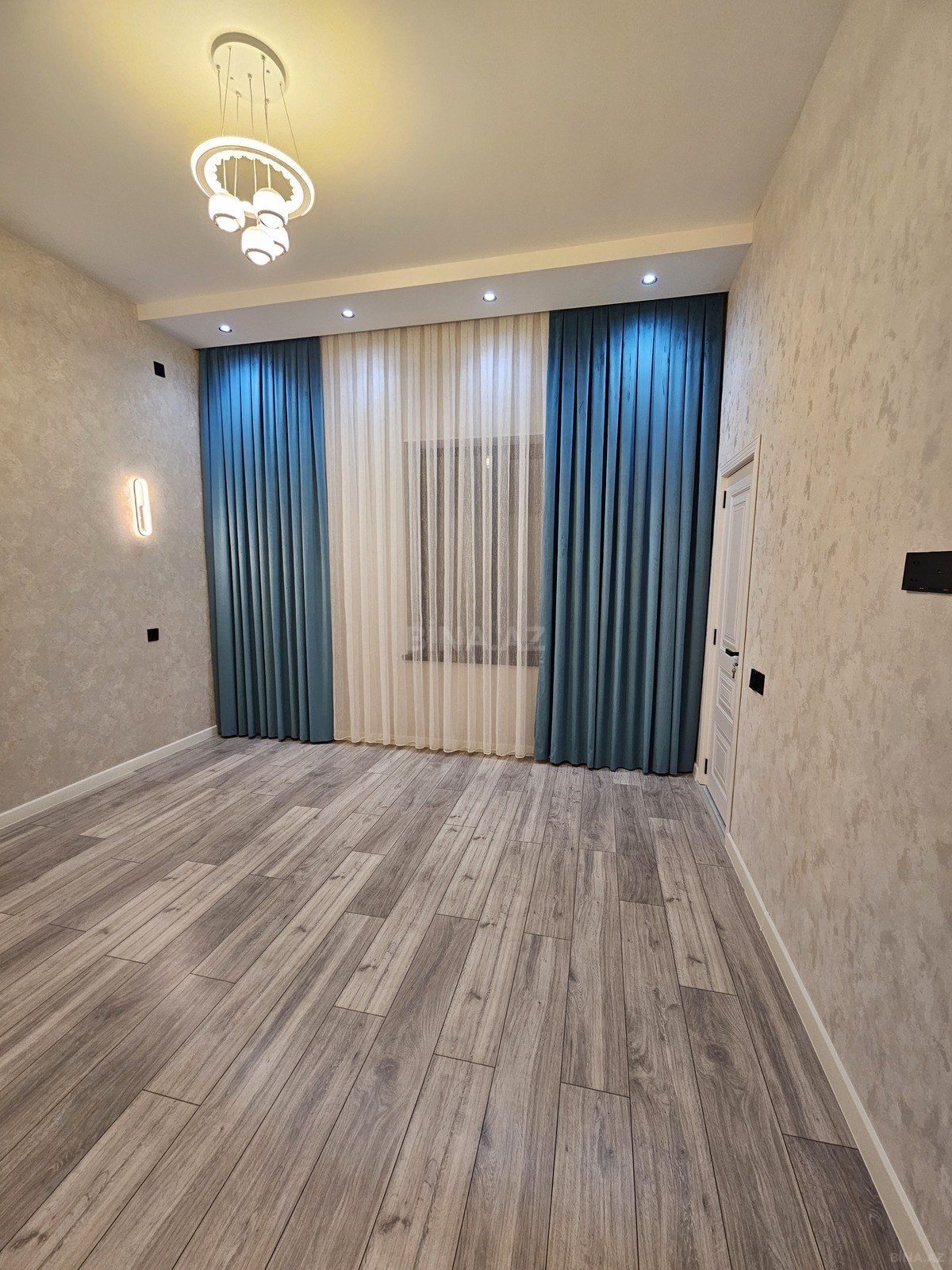 4 otaqlı Həyət evi/Bağ evi, Şüvəlan q., Bakı