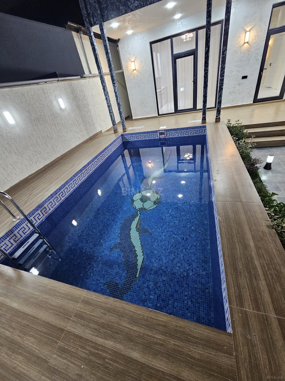 4 otaqlı Həyət evi/Bağ evi, Şüvəlan q., Bakı