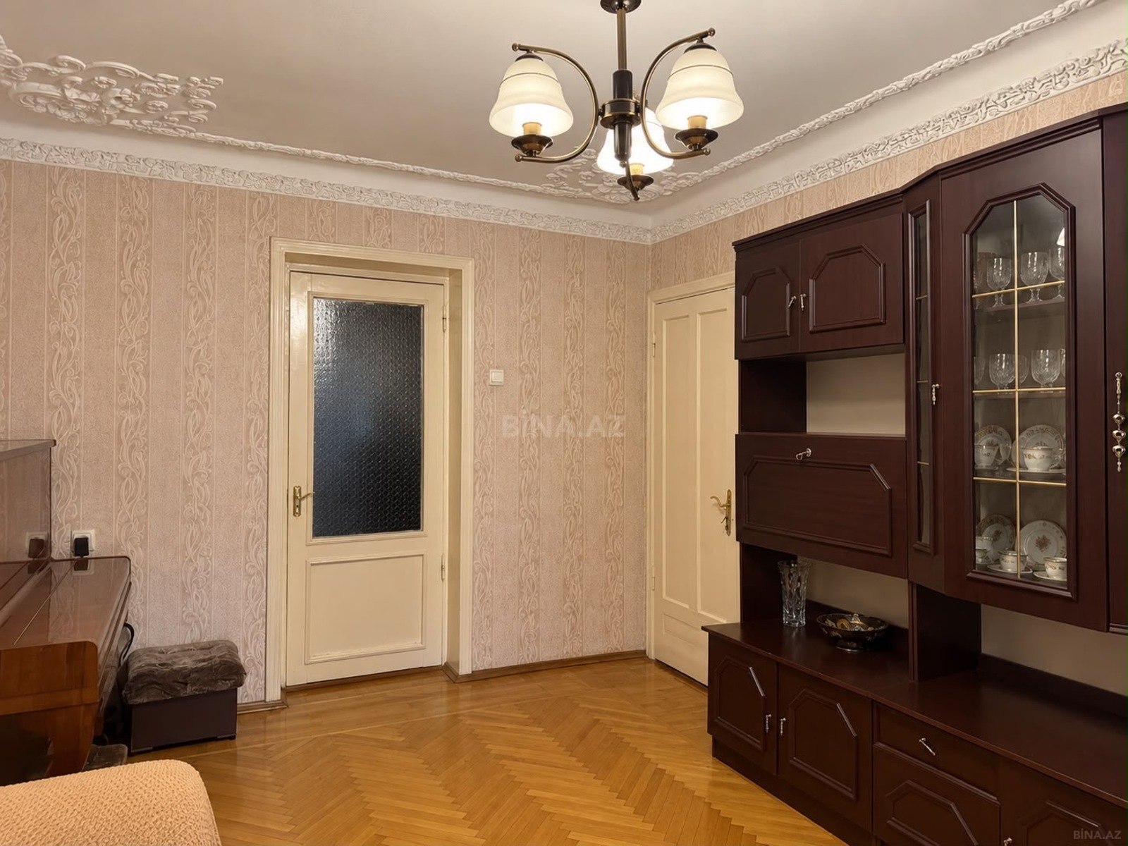 4 otaqlı Köhnə tikili, Nəriman Nərimanov m., Bakı