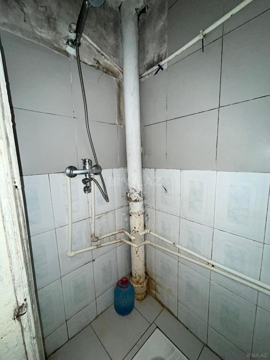 2 otaqlı Köhnə tikili, Elmlər Akademiyası m., Bakı