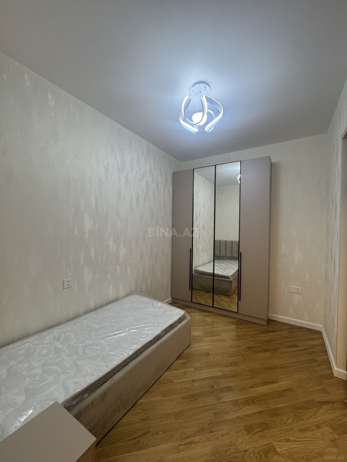 3 otaqlı Yeni tikili, Həzi Aslanov m., Bakı