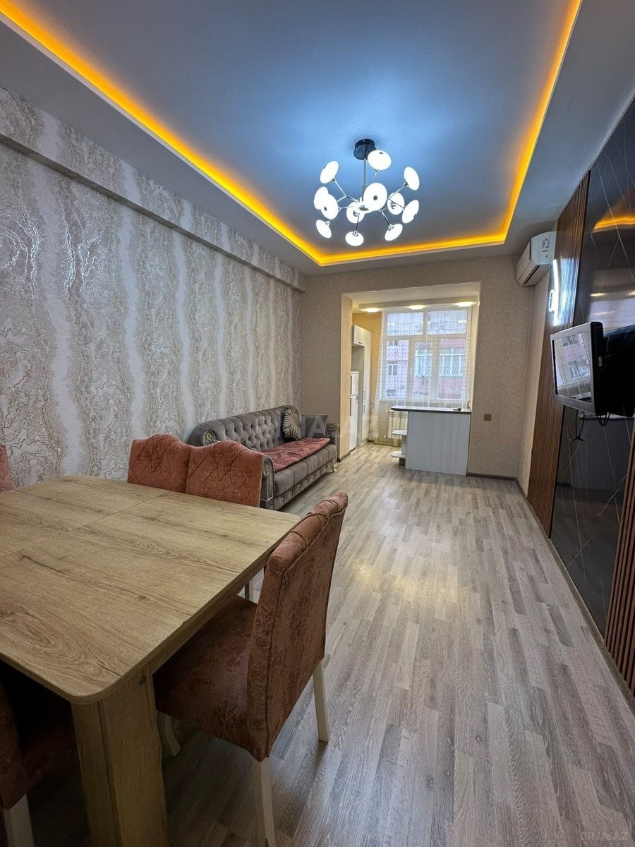 2 otaqlı Yeni tikili, Xırdalan
