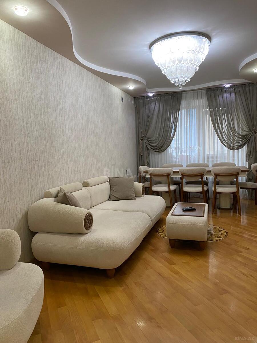 3 otaqlı Yeni tikili, Bakıxanov q., Bakı