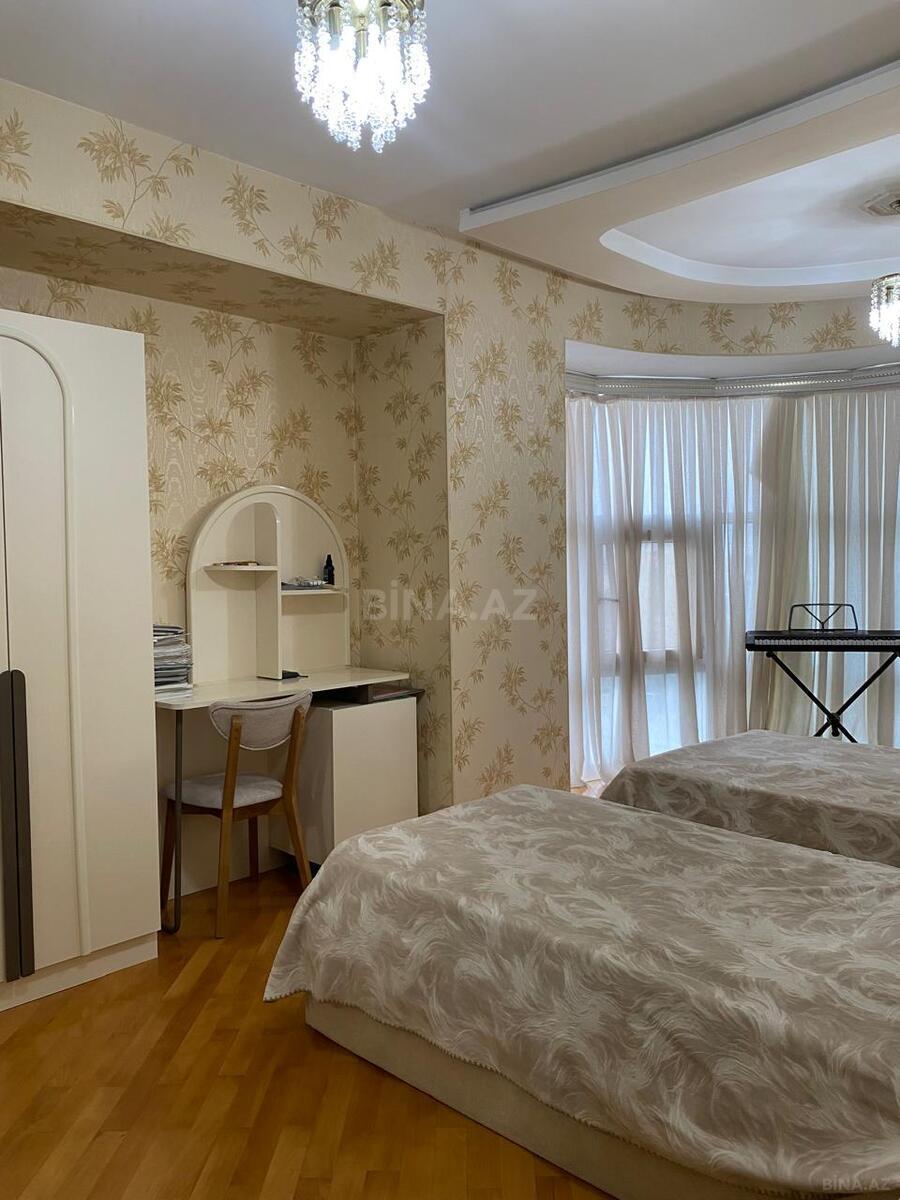 3 otaqlı Yeni tikili, Bakıxanov q., Bakı