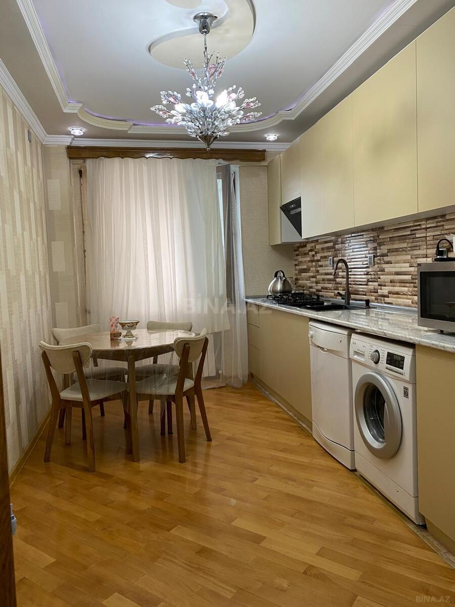 3 otaqlı Yeni tikili, Bakıxanov q., Bakı