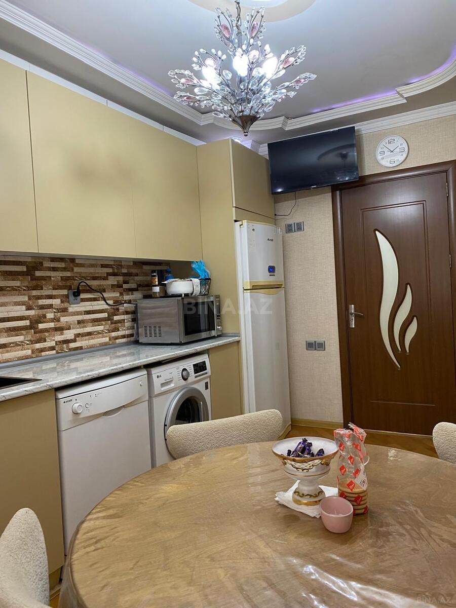 3 otaqlı Yeni tikili, Bakıxanov q., Bakı