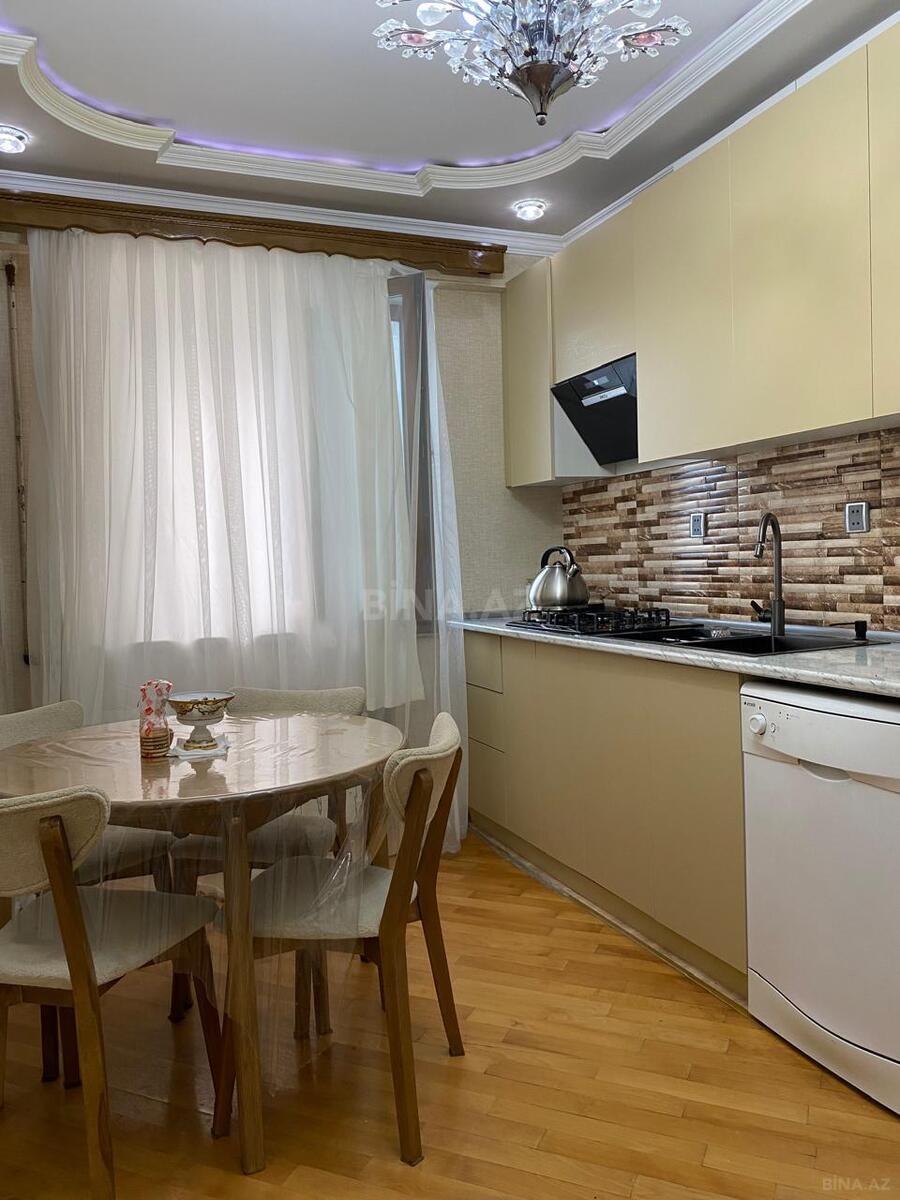 3 otaqlı Yeni tikili, Bakıxanov q., Bakı