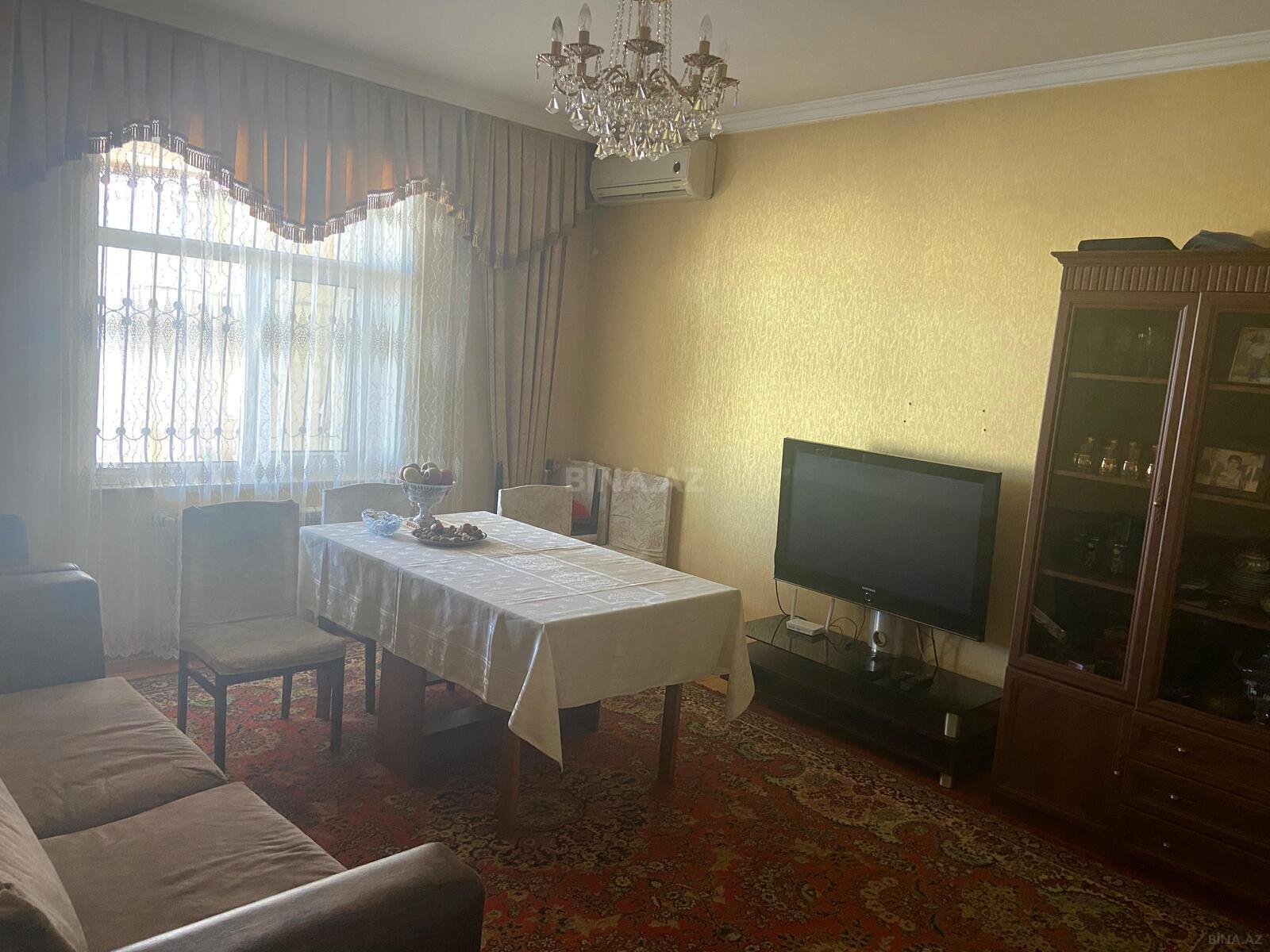 6 otaqlı Həyət evi/Bağ evi, Bülbülə q., Bakı