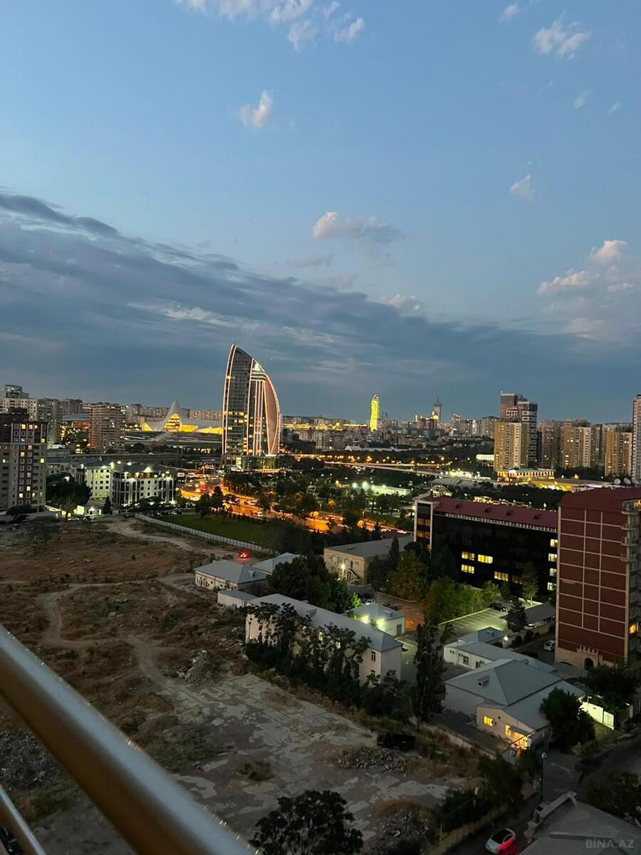 4 otaqlı Yeni tikili, Şah İsmayıl Xətai m., Bakı