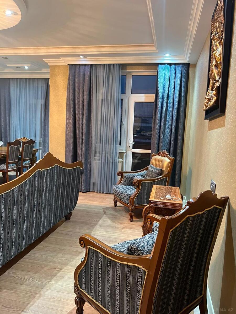 4 otaqlı Yeni tikili, Şah İsmayıl Xətai m., Bakı