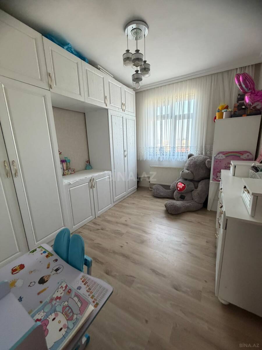 4 otaqlı Köhnə tikili, Qaraçuxur q., Bakı