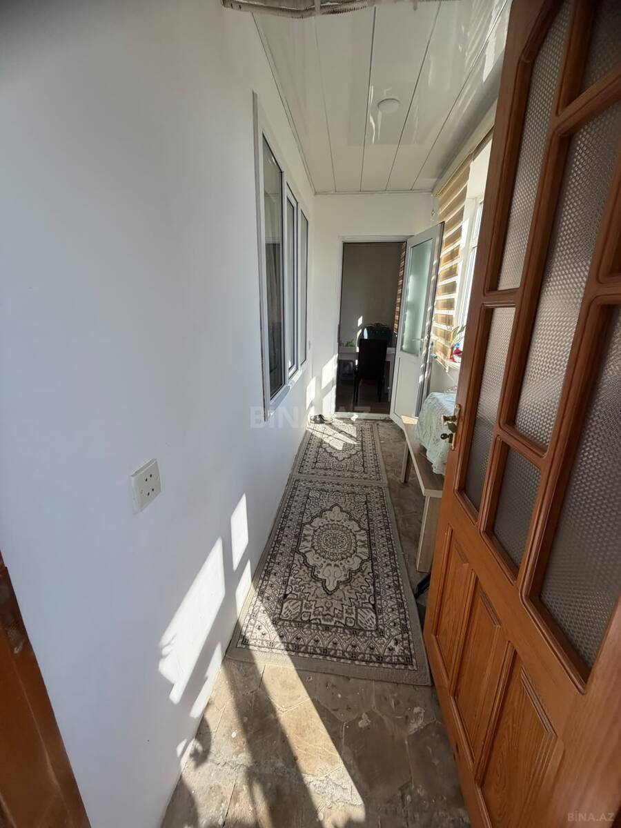 4 otaqlı Köhnə tikili, Qaraçuxur q., Bakı