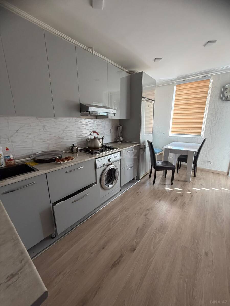 4 otaqlı Köhnə tikili, Qaraçuxur q., Bakı