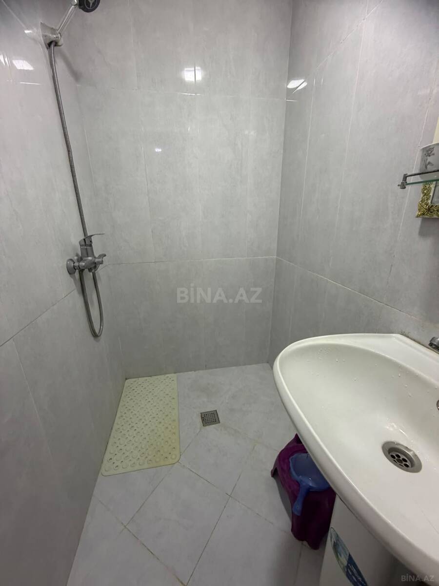 4 otaqlı Köhnə tikili, Qaraçuxur q., Bakı