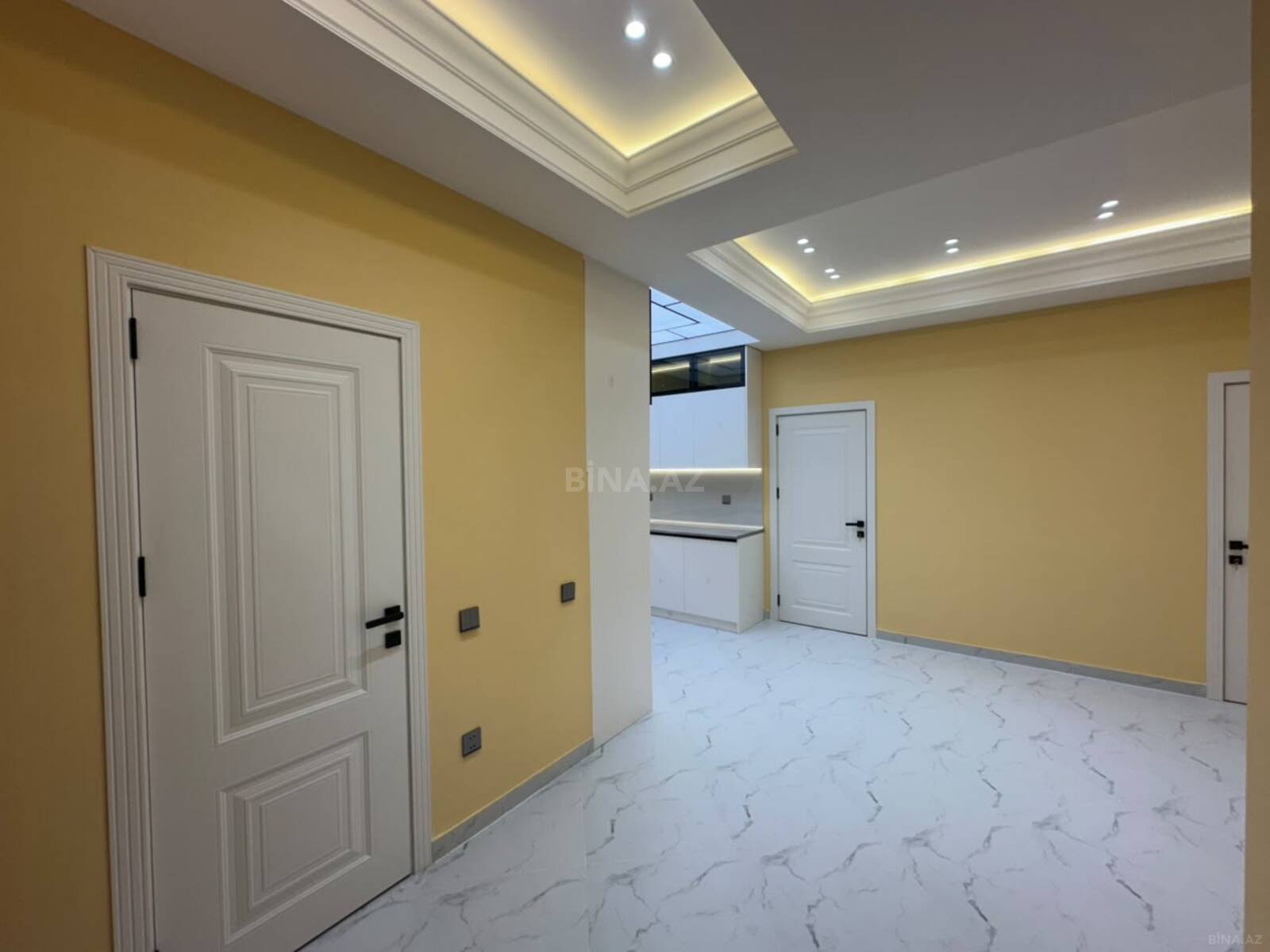 3 otaqlı Yeni tikili, Neftçilər m., Bakı