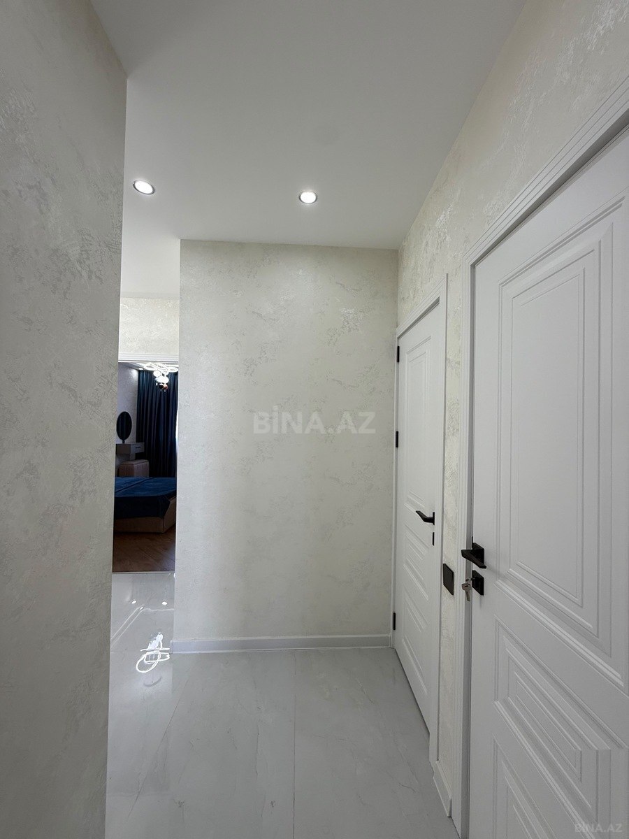 3 otaqlı Köhnə tikili, Həzi Aslanov m., Bakı