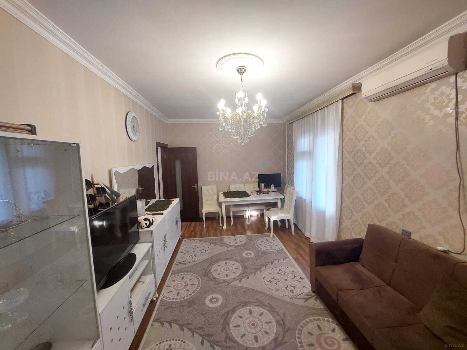 2 otaqlı Köhnə tikili, Azadlıq Prospekti m., Bakı