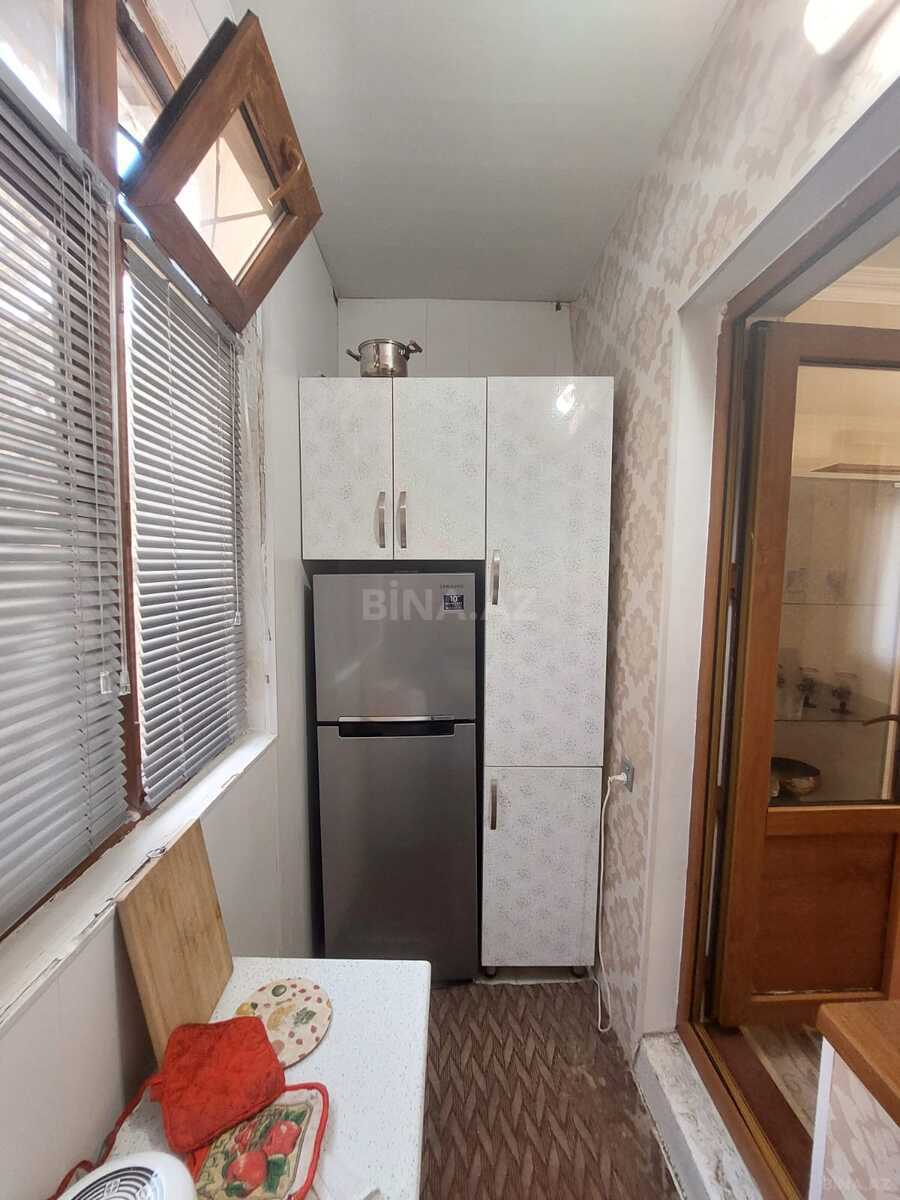 2 otaqlı Köhnə tikili, Azadlıq Prospekti m., Bakı