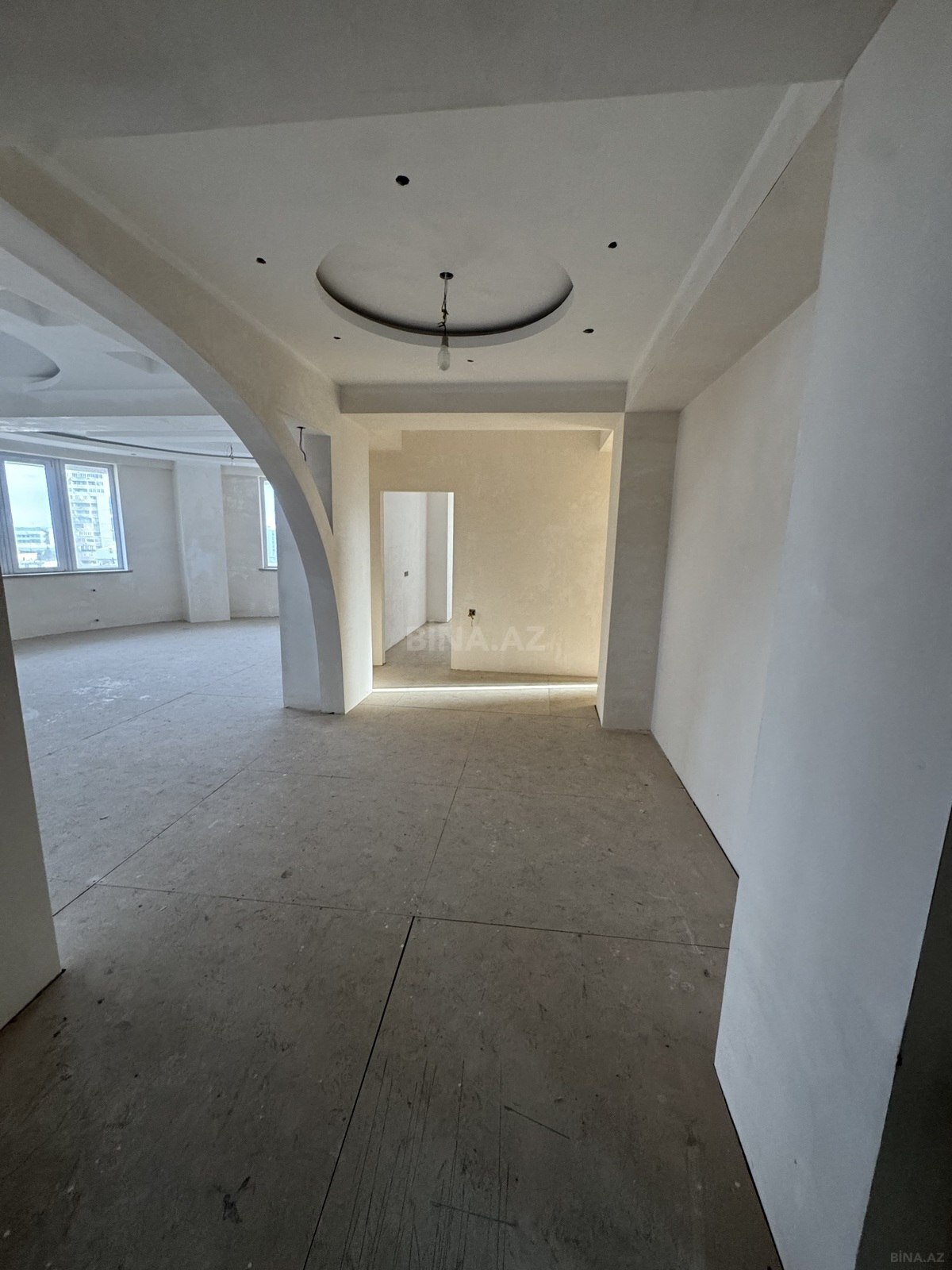 3 otaqlı, 155.0 m², Azadlıq Prospekti