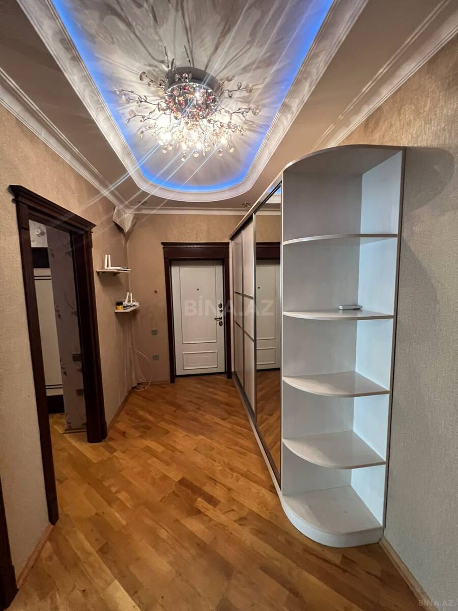 3 otaqlı Yeni tikili, Neftçilər m., Bakı