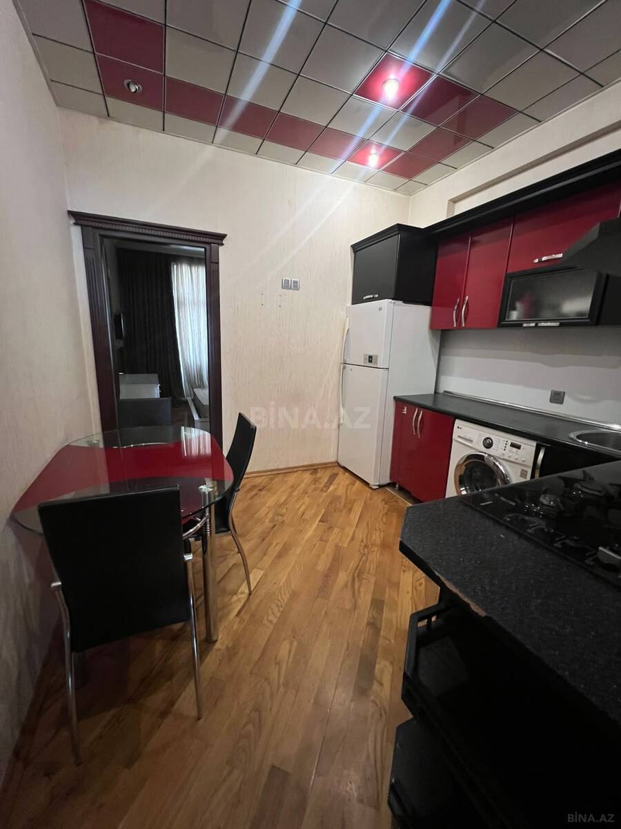 3 otaqlı Yeni tikili, Neftçilər m., Bakı