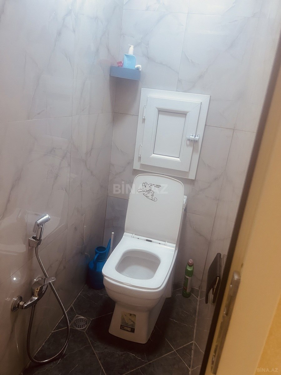 3 otaqlı Köhnə tikili, Xalqlar Dostluğu m., Bakı