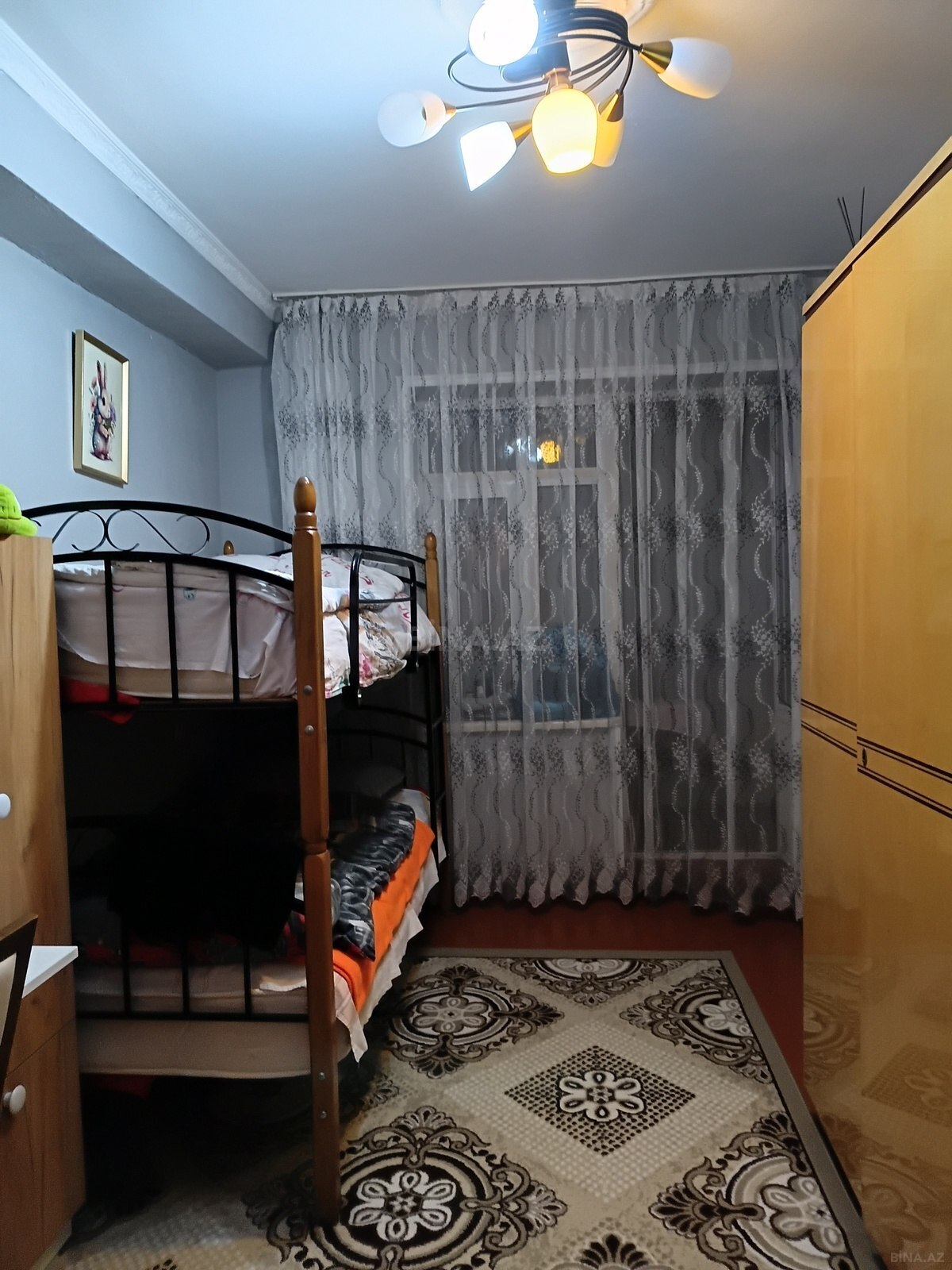 3 otaqlı Köhnə tikili, Elmlər Akademiyası m., Bakı
