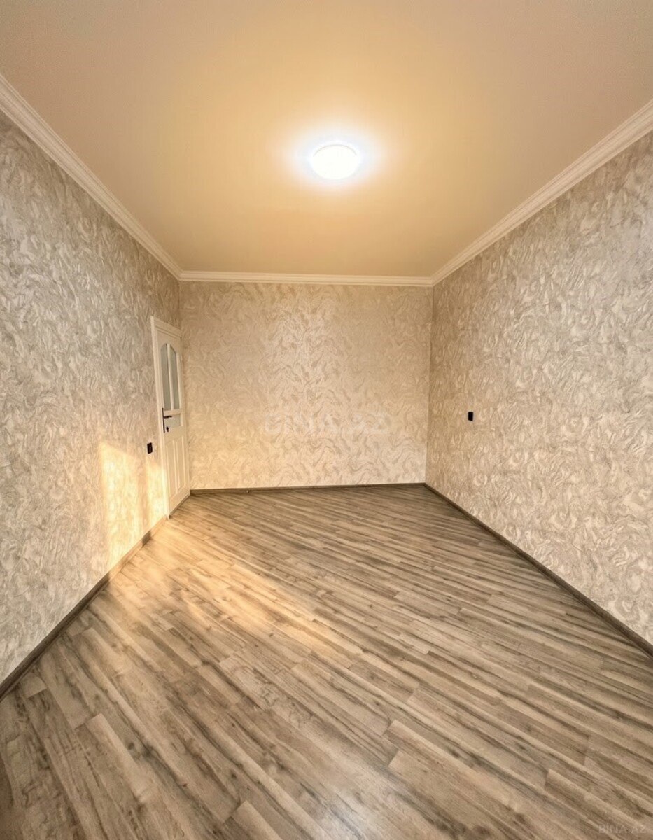 2 otaqlı Köhnə tikili, Həzi Aslanov m., Bakı