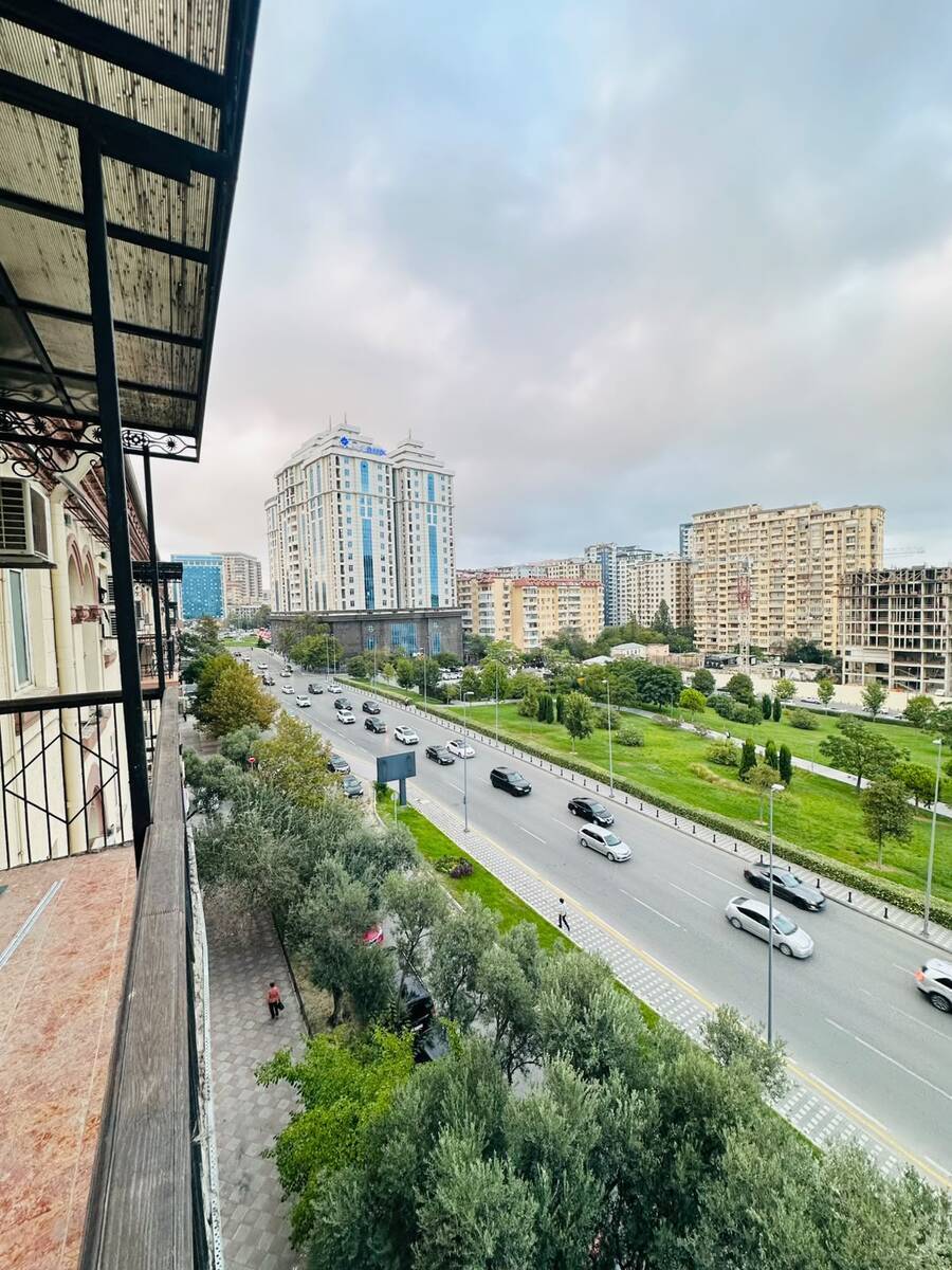 3 otaqlı Yeni tikili, Nizami m., Bakı
