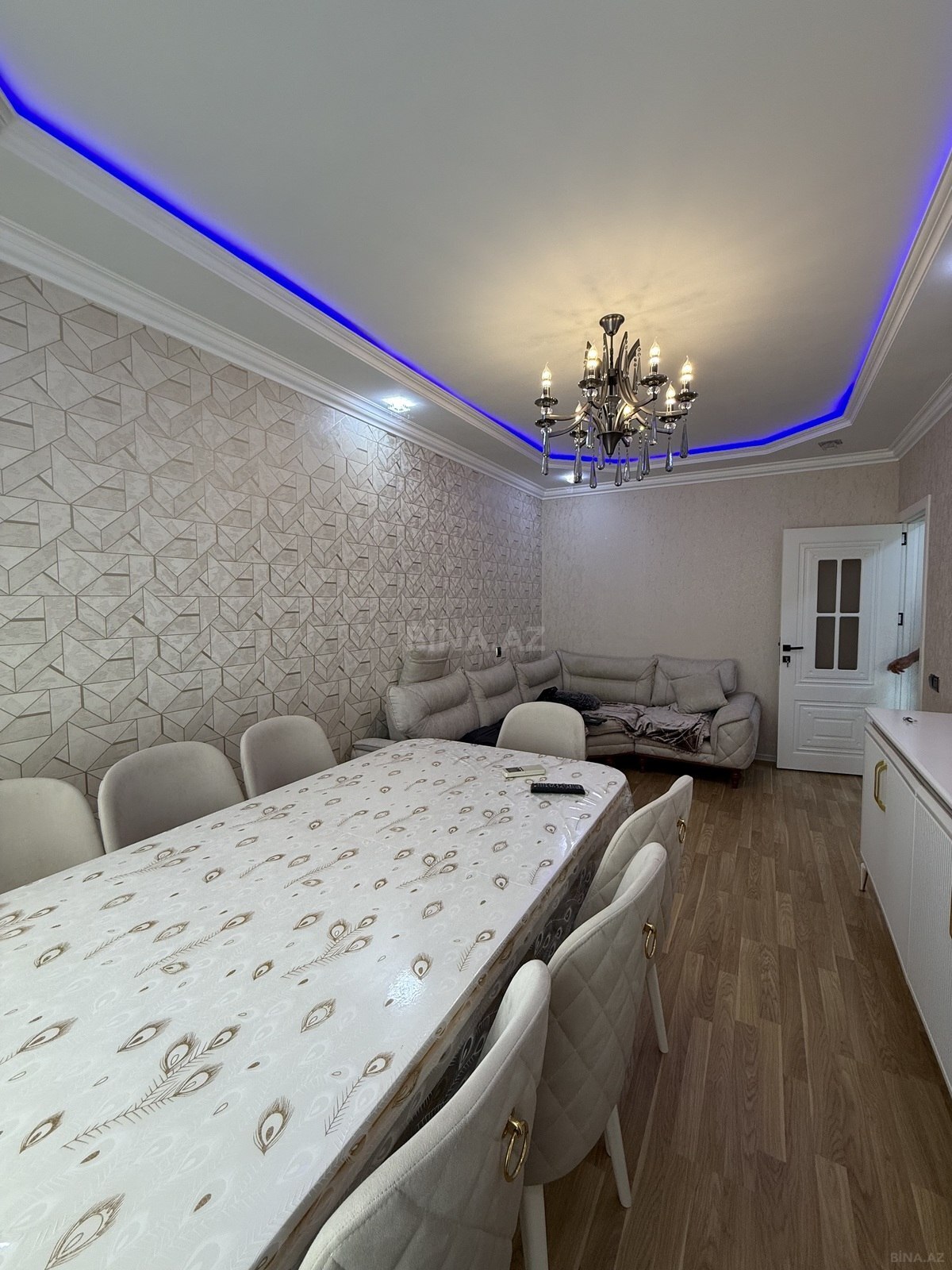 2 otaqlı Köhnə tikili, Həzi Aslanov m., Bakı