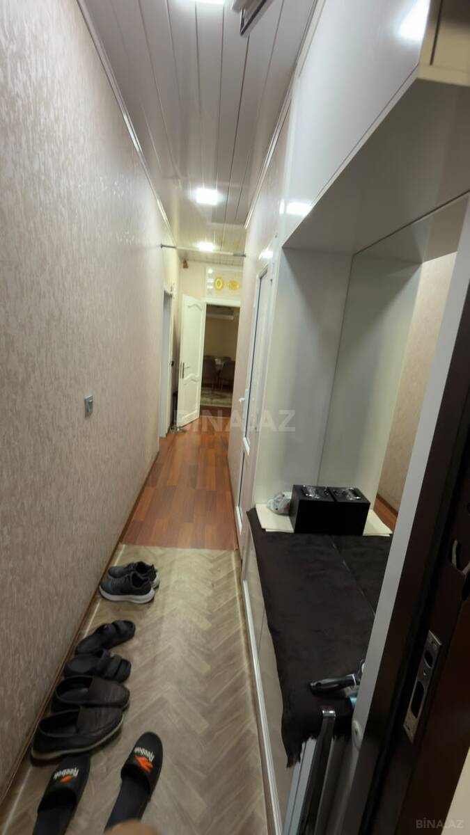 3 otaqlı Köhnə tikili, Memar Əcəmi m., Bakı