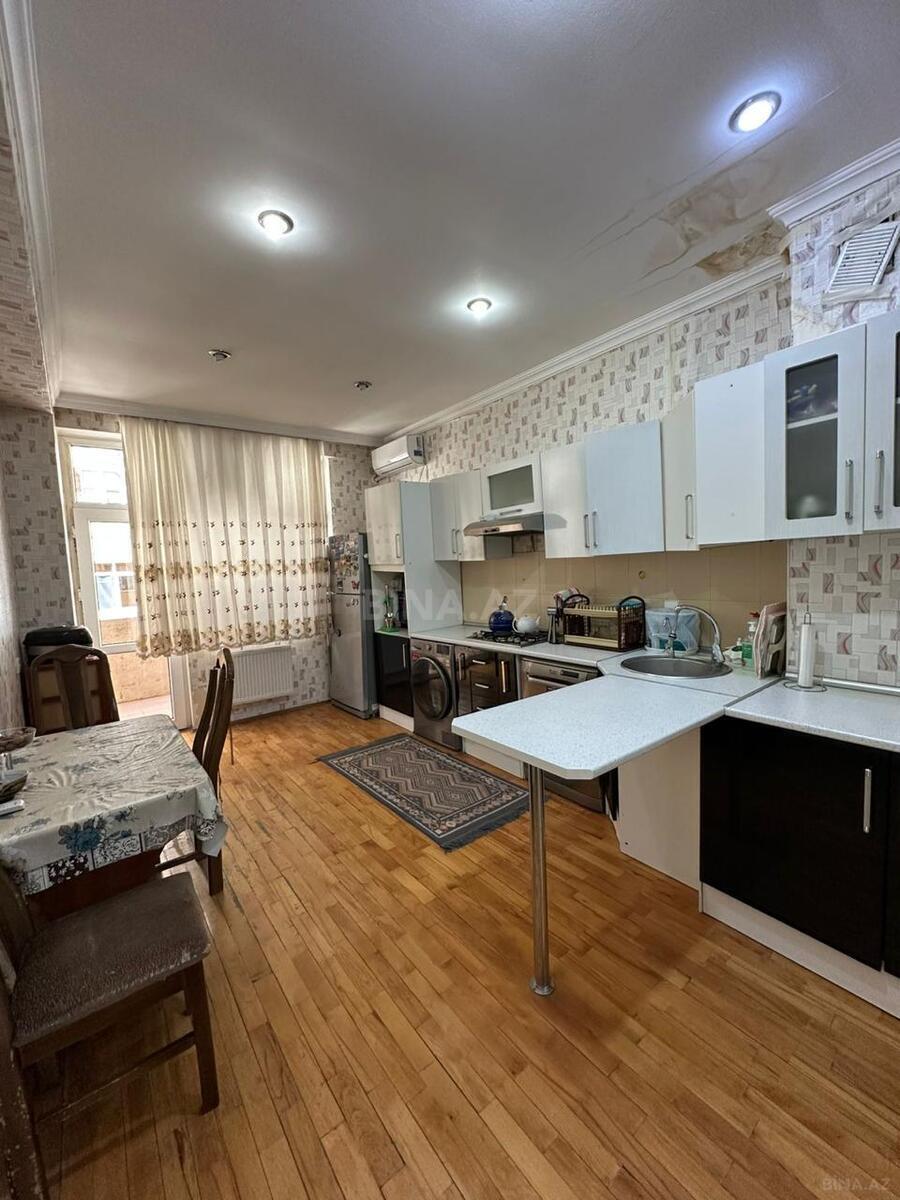 3 otaqlı Yeni tikili, 8 Noyabr m., Bakı