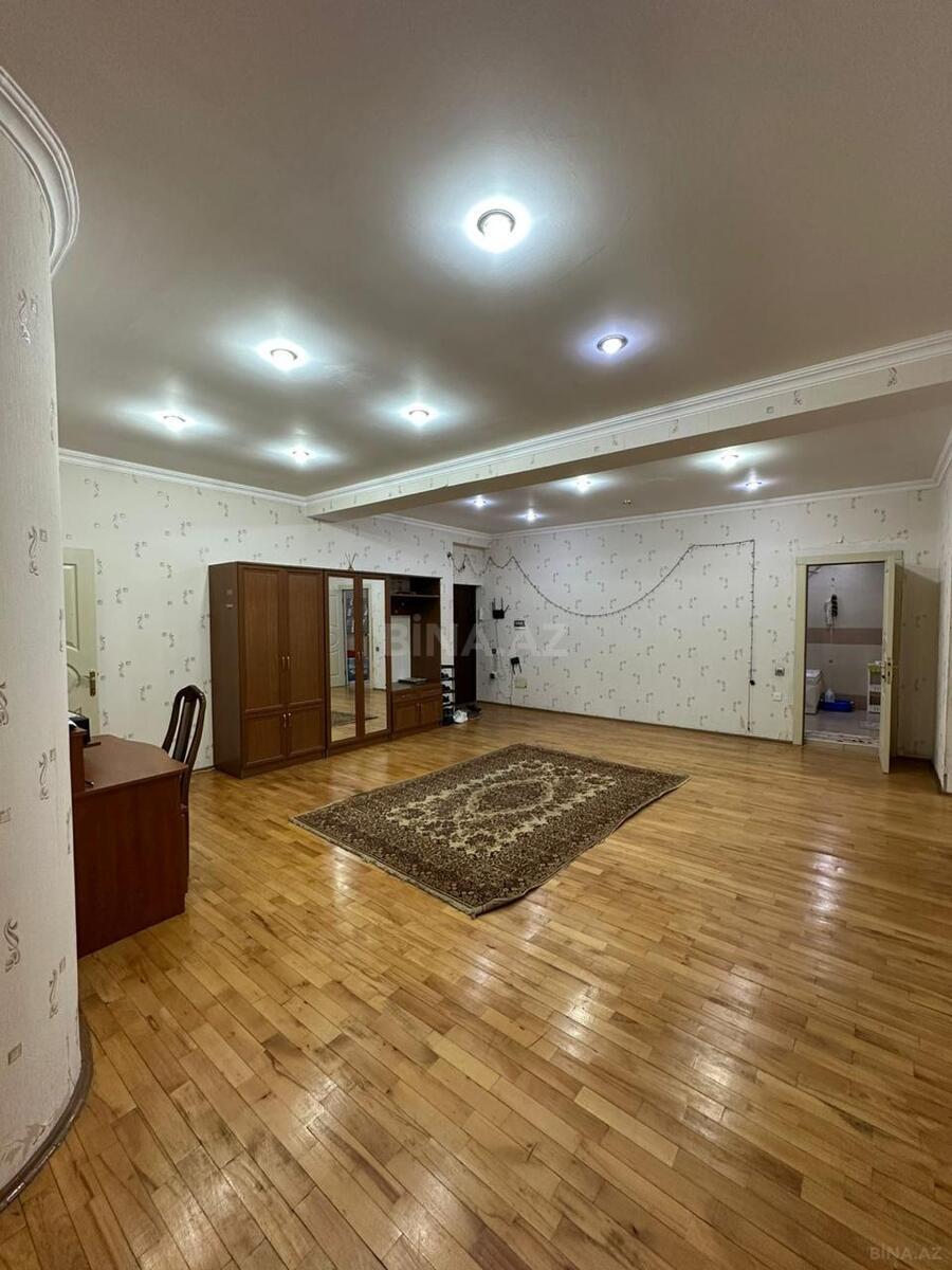 3 otaqlı Yeni tikili, 8 Noyabr m., Bakı