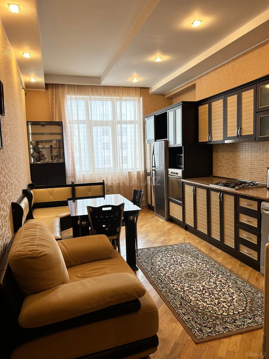 3 otaqlı Yeni tikili, Nizami m., Bakı
