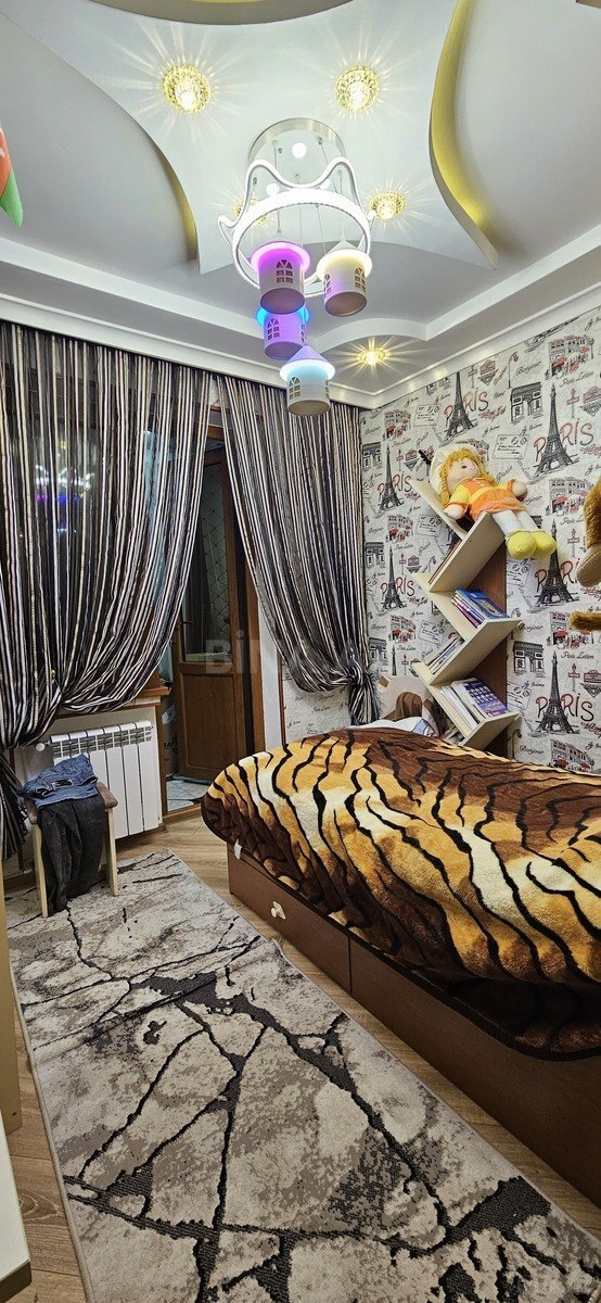6 otaqlı Köhnə tikili, Sumqayıt