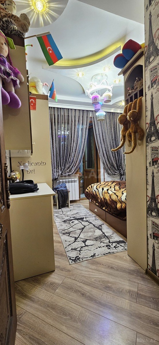6 otaqlı Köhnə tikili, Sumqayıt