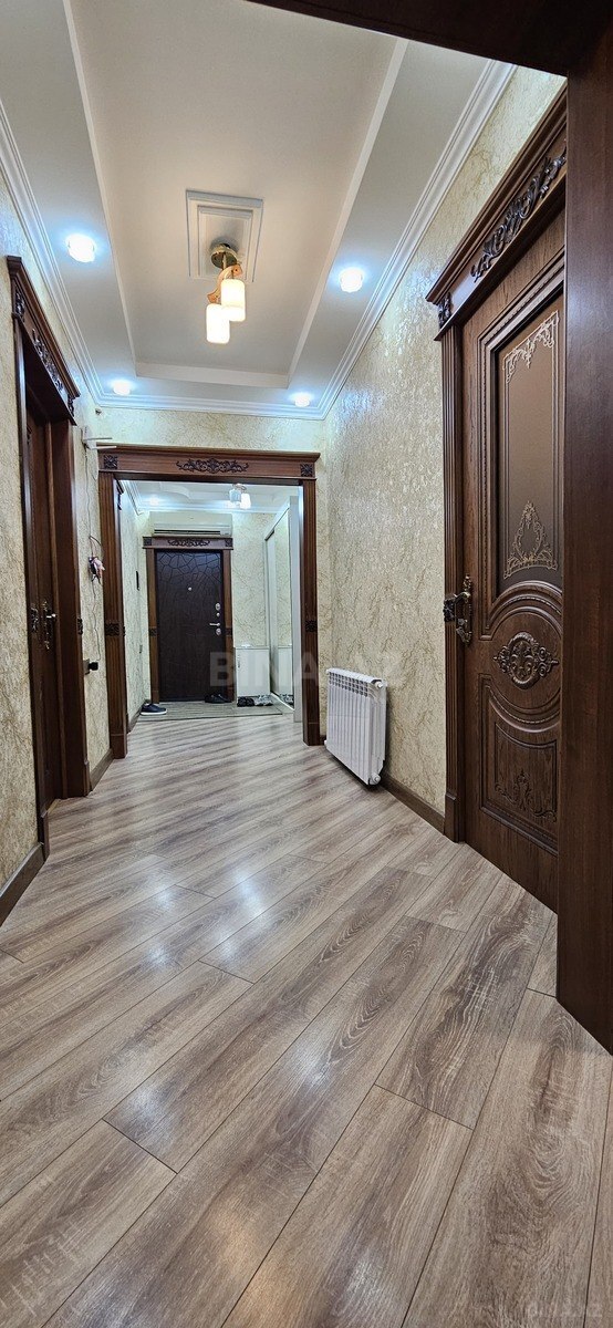 6 otaqlı Köhnə tikili, Sumqayıt