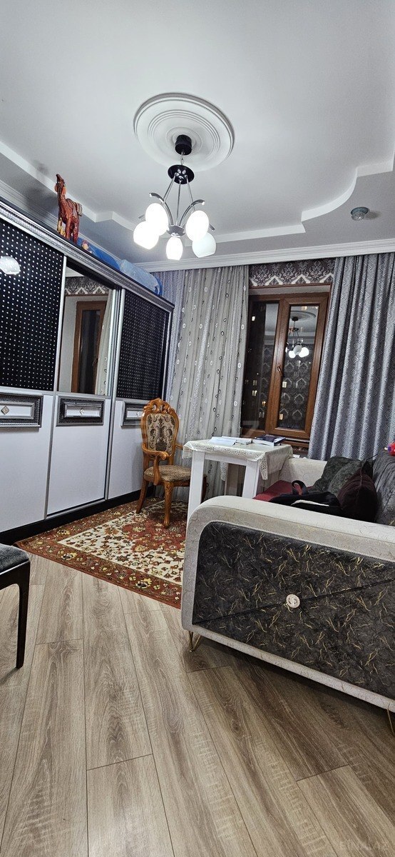 6 otaqlı Köhnə tikili, Sumqayıt