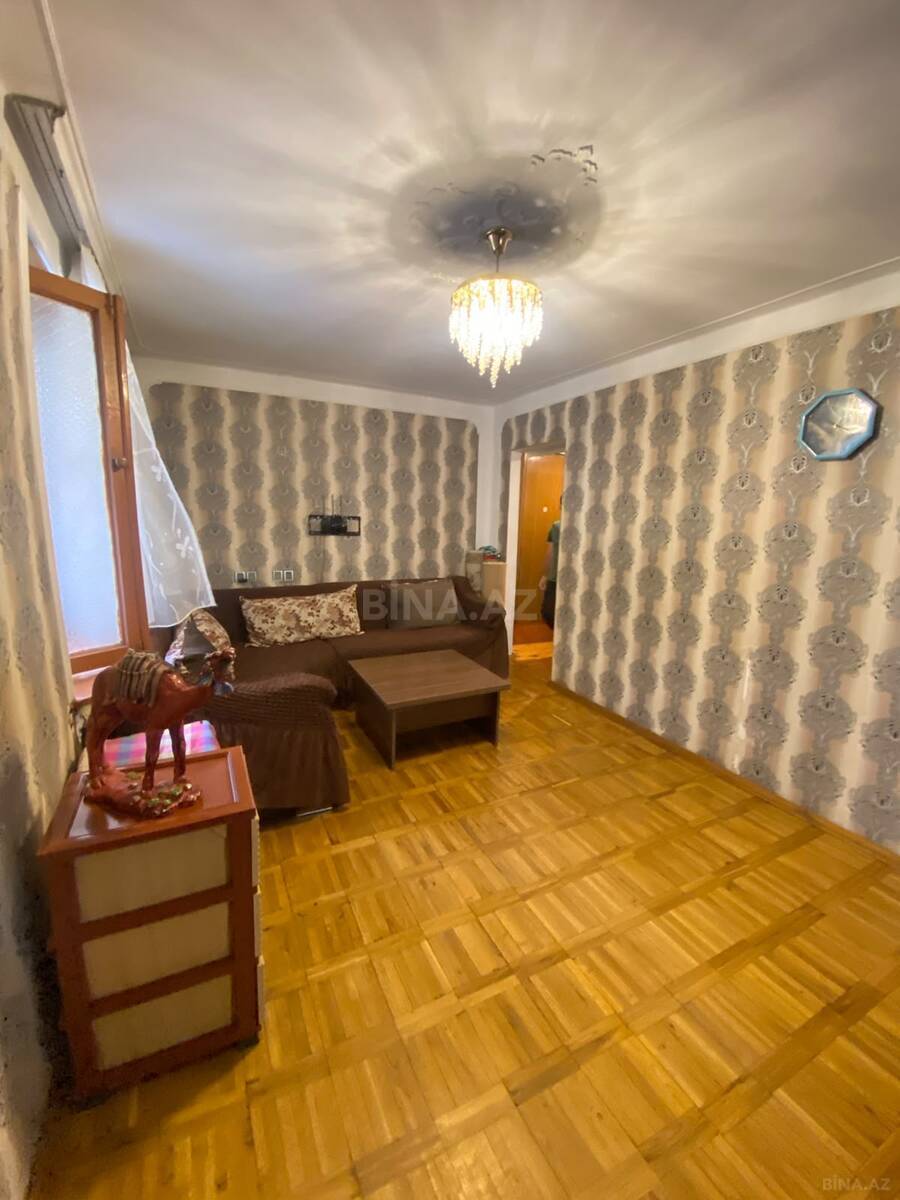 2 otaqlı Köhnə tikili, Elmlər Akademiyası m., Bakı