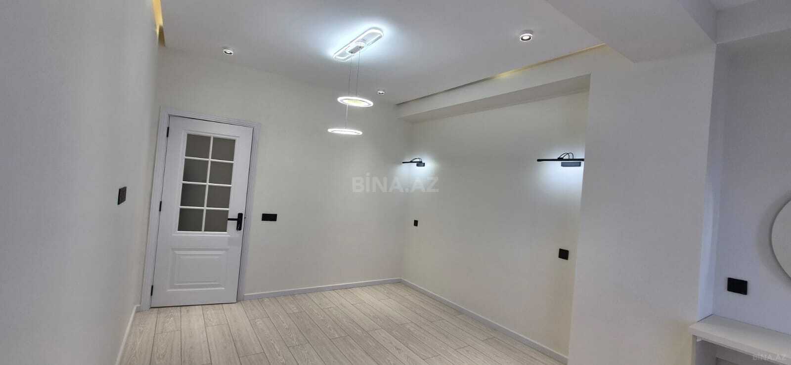 3 otaqlı Yeni tikili, Neftçilər m., Bakı