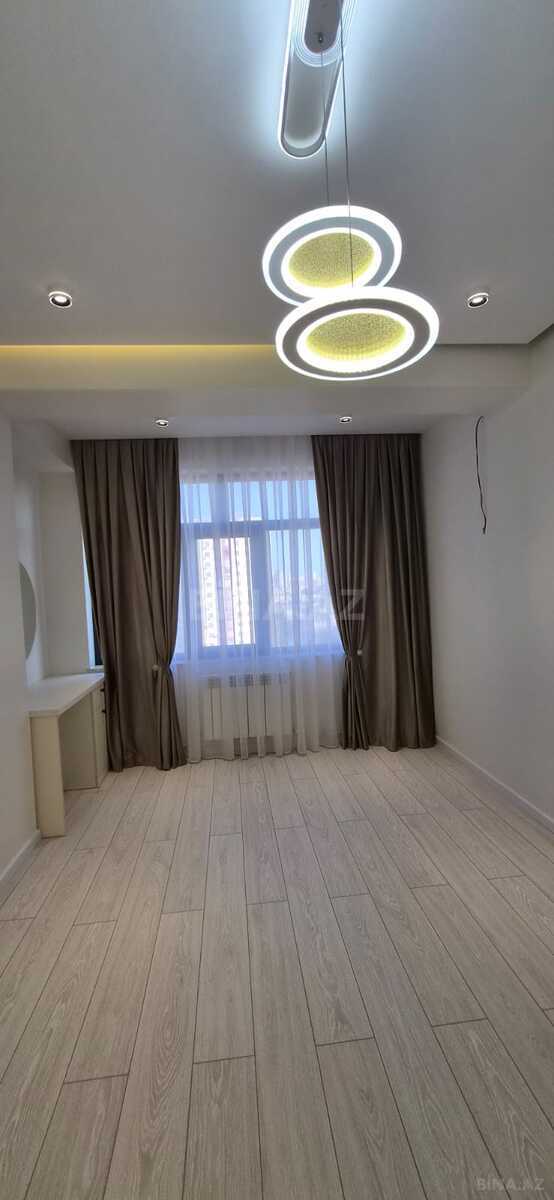 3 otaqlı Yeni tikili, Neftçilər m., Bakı