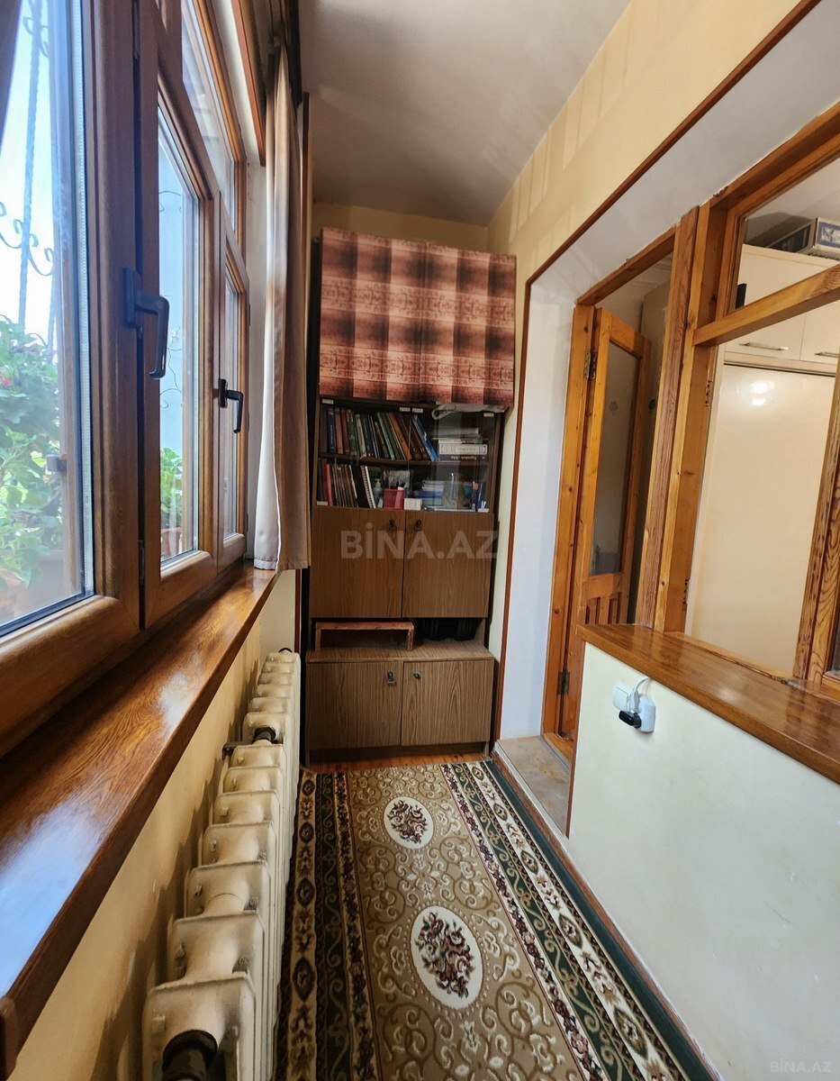 2 otaqlı Köhnə tikili, Qaraçuxur q., Bakı