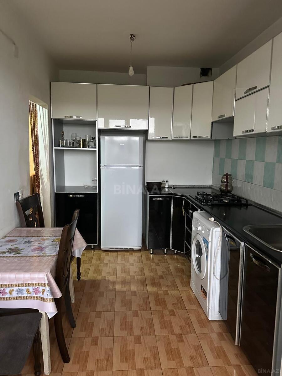 2 otaqlı Köhnə tikili, Elmlər Akademiyası m., Bakı