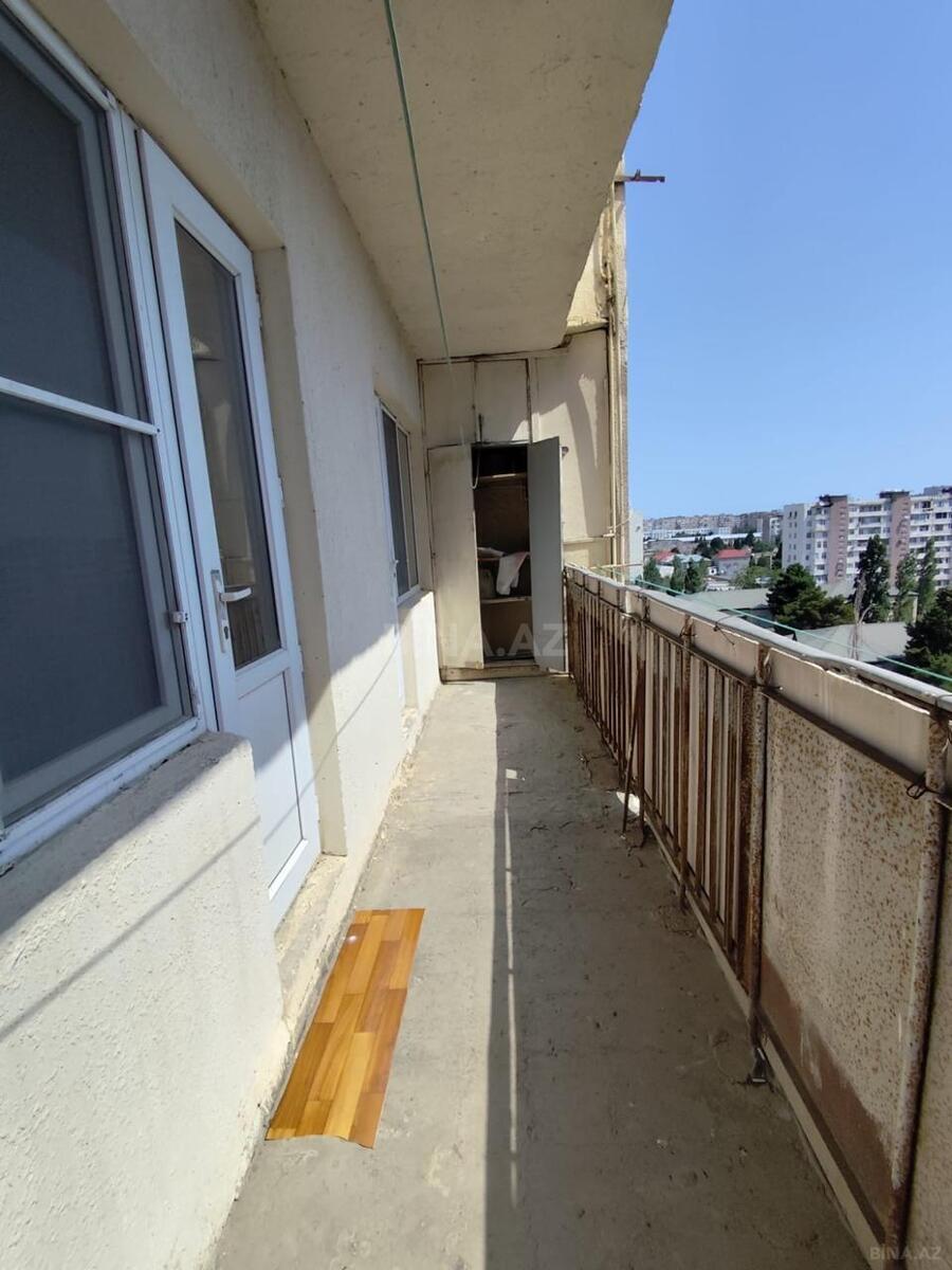3 otaqlı Köhnə tikili, Həzi Aslanov m., Bakı