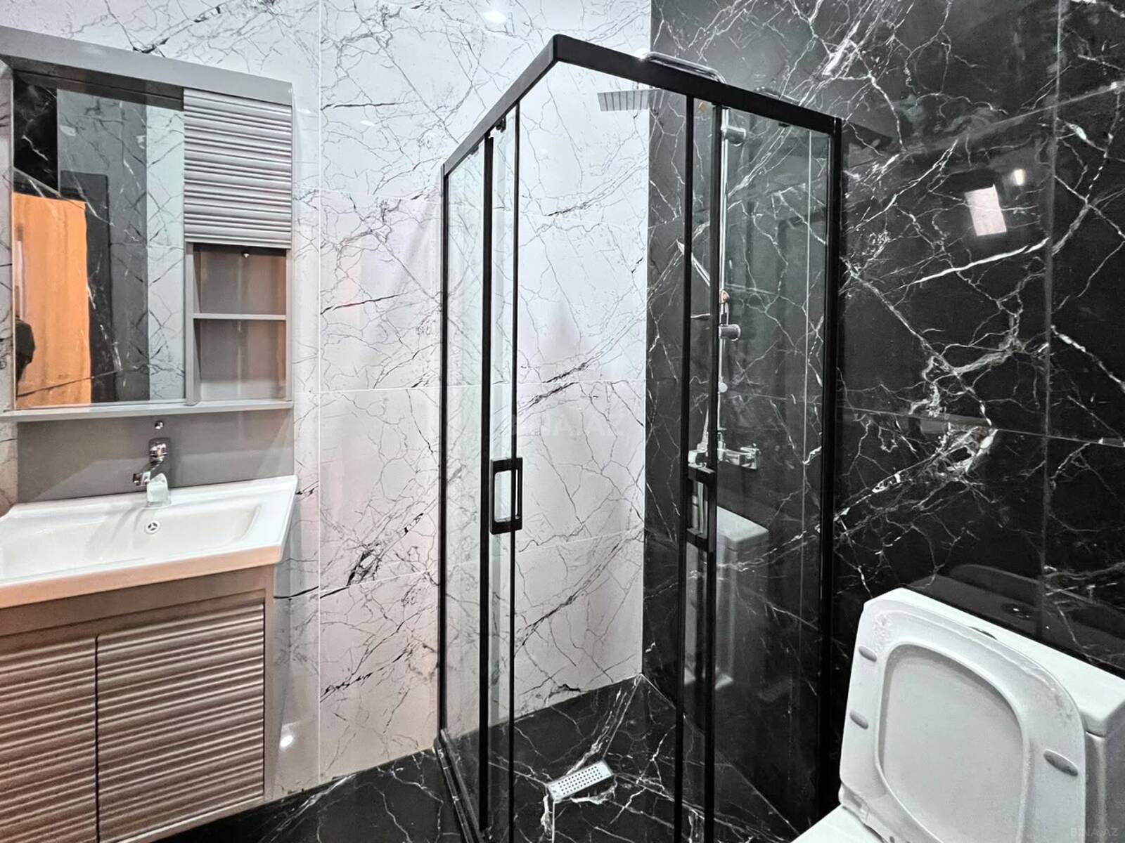4 otaqlı Həyət evi/Bağ evi, Şüvəlan q., Bakı