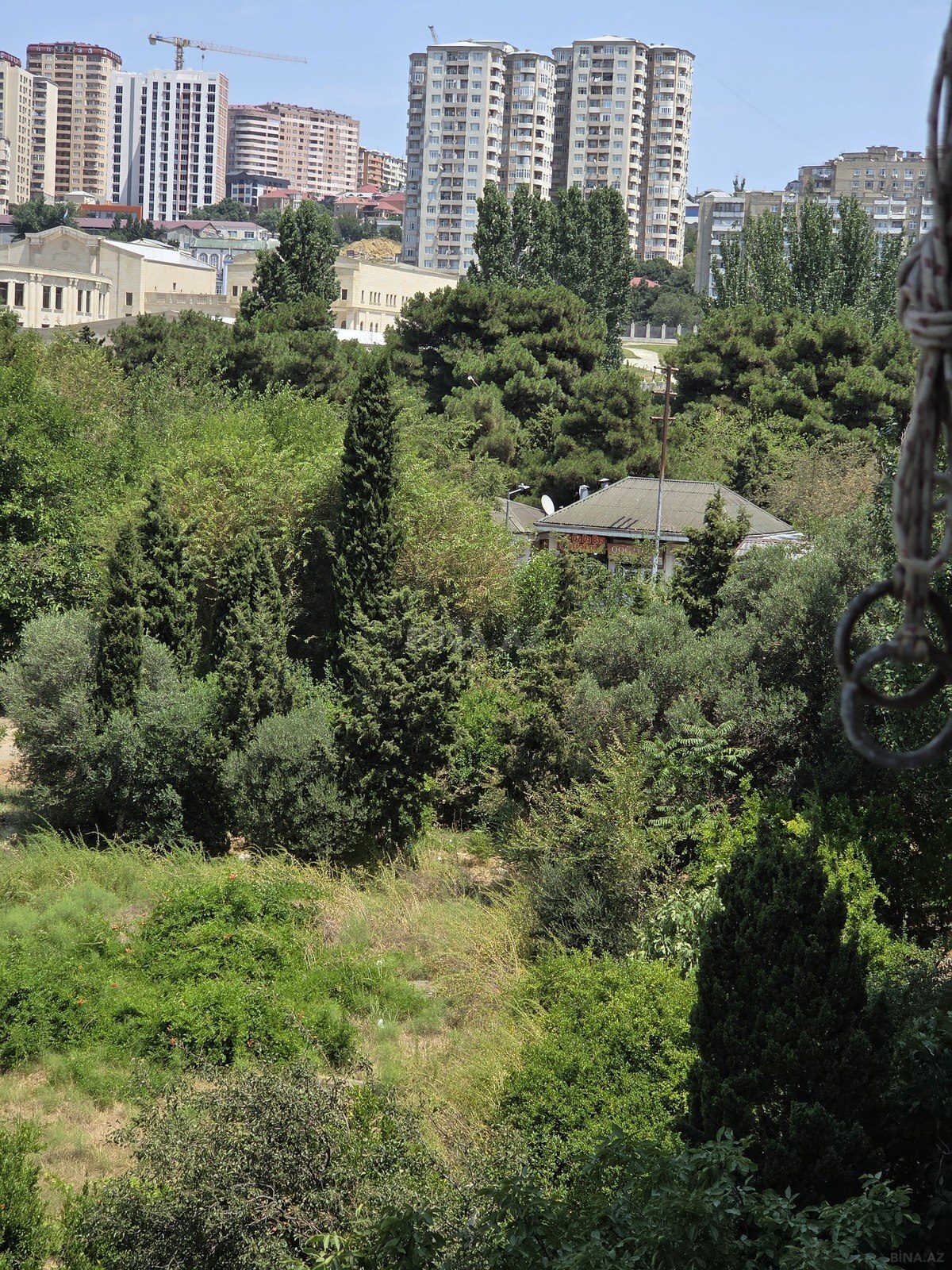 3 otaqlı Köhnə tikili, Həzi Aslanov q., Bakı