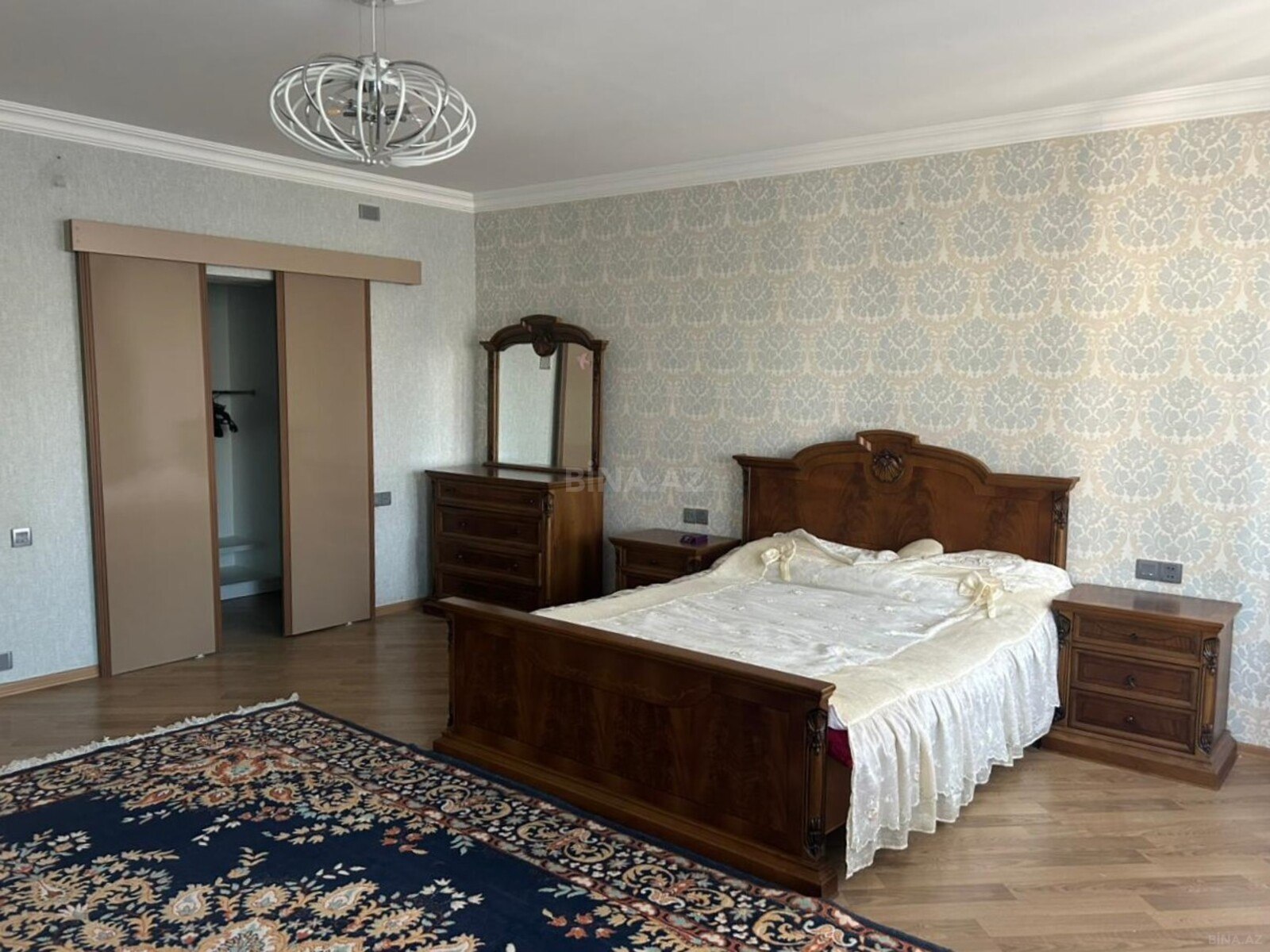 4 otaqlı Köhnə tikili, Nəsimi r., Bakı