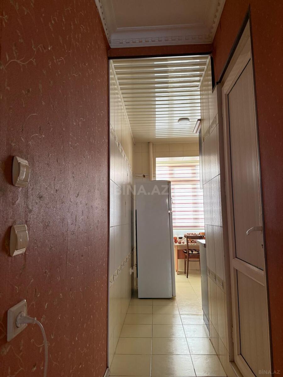 4 otaqlı Köhnə tikili, Həzi Aslanov m., Bakı